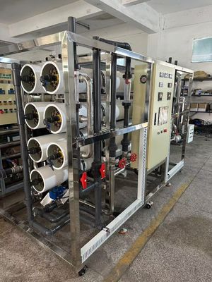 Goede prijs 150-300 Psi drukbeoordeling RO Brackish water systeem met ultrafiltratie Voorbehandeling en prestaties online